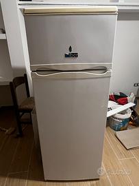 Frigorifero buono stato 100 euro ritiro a Sabaudia