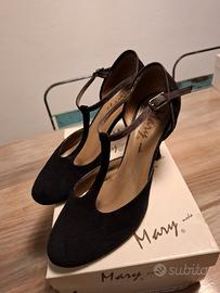 SCARPE SCAMOSCIATE CON CINTURINO MIS. 40