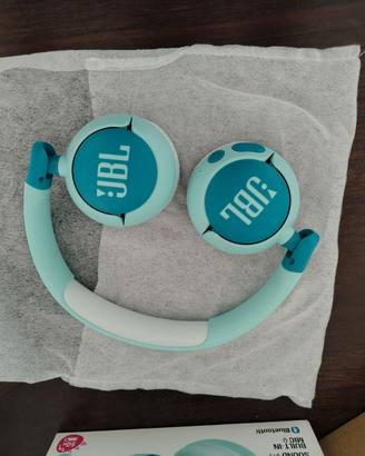 Cuffe JBL JUNIOR 320 BT
