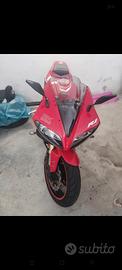 Yamaha yzf R1 