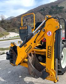 Retroescavatore MORIS modello 5.21 seminuovo