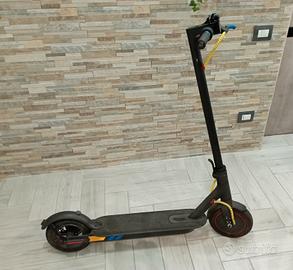 Monopattino elettrico Xiaomi  Pro 1 - come nuovo 