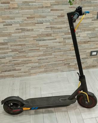 Monopattino elettrico Xiaomi  Pro 1 - come nuovo 
