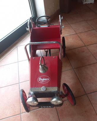 auto a pedali in metallo pompieri