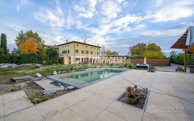 PORZIONE DI TRIFAMILIARE TOTALMENTE RISTRUTTURATA