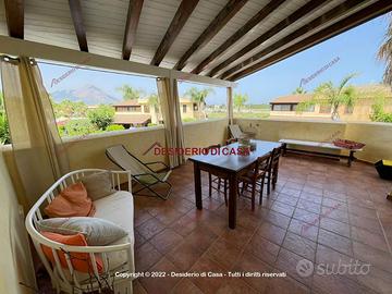 Appartamento, Campofelice di Roccella.