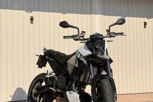 KTM 690 Duke A2 depotenziata