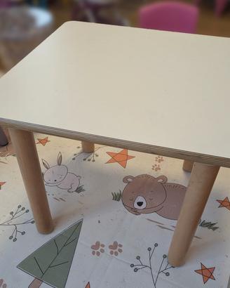 Tavolo bambini Borgione 65x65 legno; qualità asilo