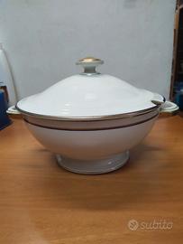 Zuppiera in porcellana vintage