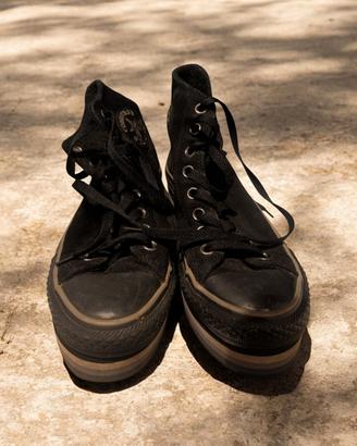 Sneakers alte nere con suola platform