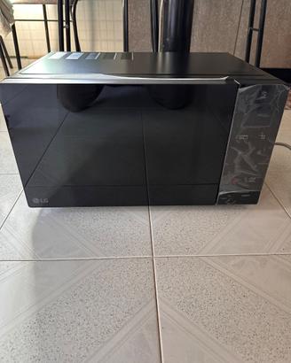 Forno microonde LG MH7032JAS