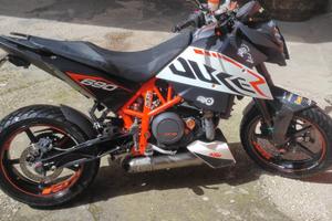 KTM 690 DUKE R