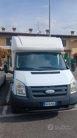 camper Rimor con portamoto 