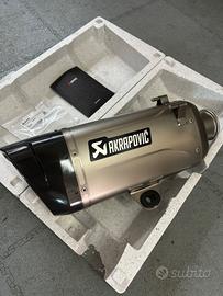 Terminale Akrapovic - BMW C400 GT 2025/26