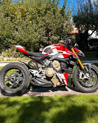 Ducati streetfighter v4s