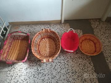 Cestini di paglia