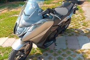 HONDA INTEGRA 750
