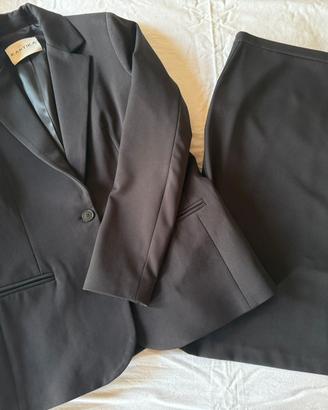 Completo donna: giacca blazer e gonna tubino