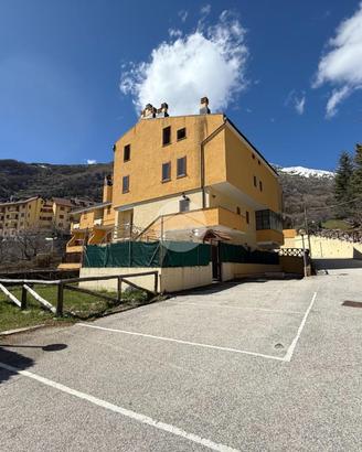2 LOCALI A ROCCA DI CAMBIO