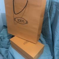 Busta e scatola carta Tods beige