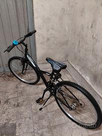 MTB 24 MARCA B-TWIN , USATA E TUTTO FUNZIONANTE