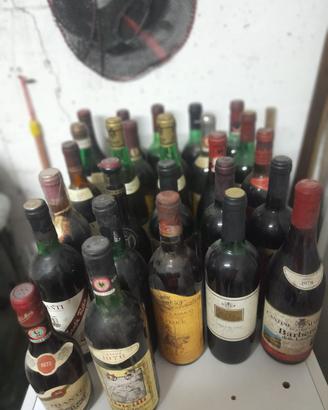 Lotto bottiglie di vino