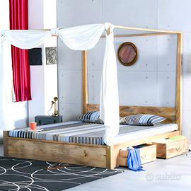 Letto a baldacchino