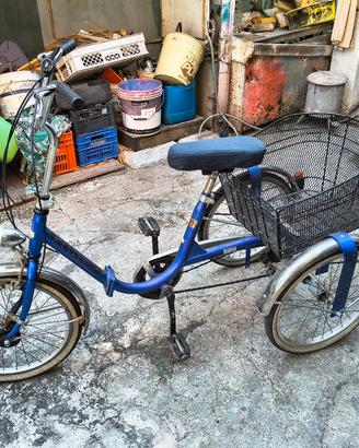 Triciclo per anziani 