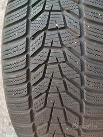 Pneumatici Invernali HANKOOK 215 55 R18