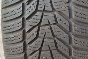 Pneumatici Invernali HANKOOK 215 55 R18