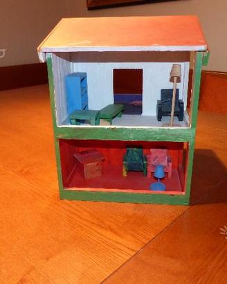 Casette in legno per bambole