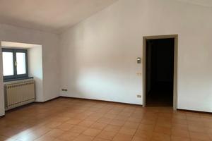 Quadrilocale con ampia cantina e box