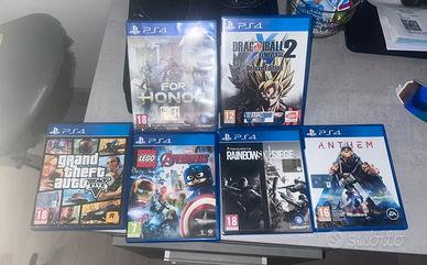 PlayStation 4 Slim + Pacchetto 6 Giochi Originali