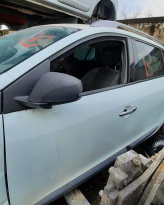 RENAULT MEGANE STATION WAGON 2012 - PORTA ANTERIOR