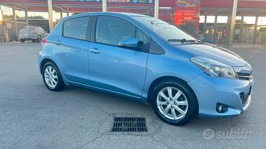 Toyota Yaris 1.3 5 porte Lounge