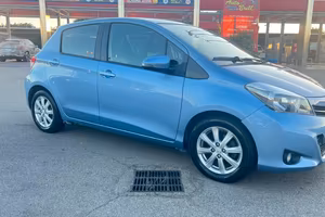 Toyota Yaris 1.3 5 porte Lounge