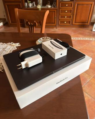 MacBook Pro 16” M4 Pro 24GB/ 512GB