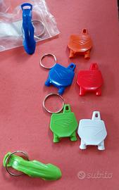 Portachiavi parafango o  tabella portanumero cross