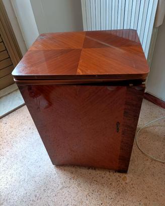 macchina da cucire vintage Necchi