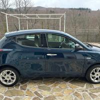 Lancia ypsilon 1.3 mjt 95 cv gold