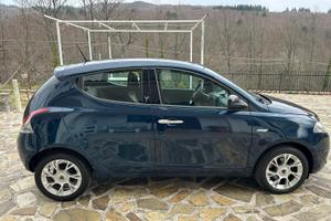 Lancia ypsilon 1.3 mjt 95 cv gold