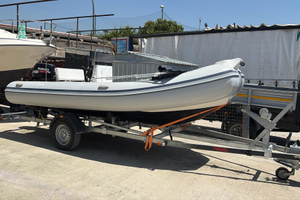 Nuova jolly pari al nuovo