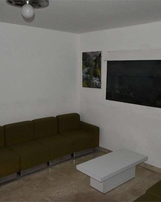 Ufficio di 80 mq Piano Ammezzato zona Centrale