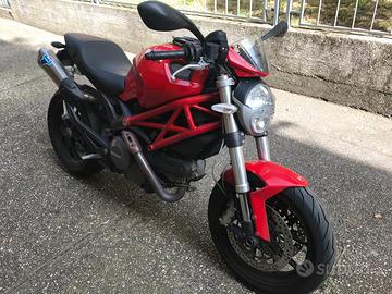 Monster 697