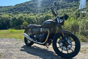 Triumph street twin 900 anno 2021