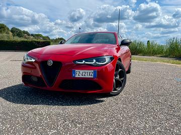 Alfa Romeo Giulia 2.2d At8