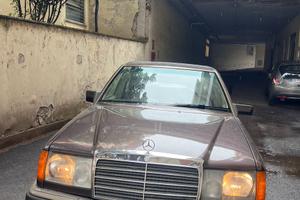 Mercedes-Benz Classe E 200 W124