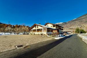 NEGOZIO A AYMAVILLES