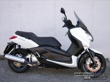 Ricambi yamaha Xmax 125 250 10-13 NO CARENE