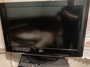 Televisore LG 32 Pollici (Modello 32LH3000)